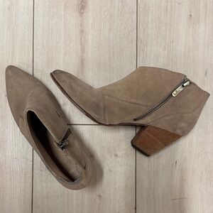 Belle by Sigerson Morrison Tan Ankle Short Ankle Boots - 7.5